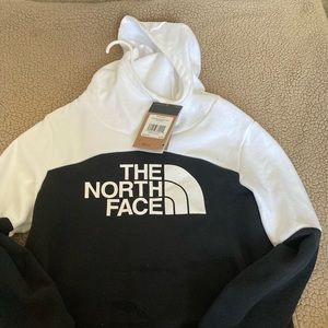 never worn north face crop sweater